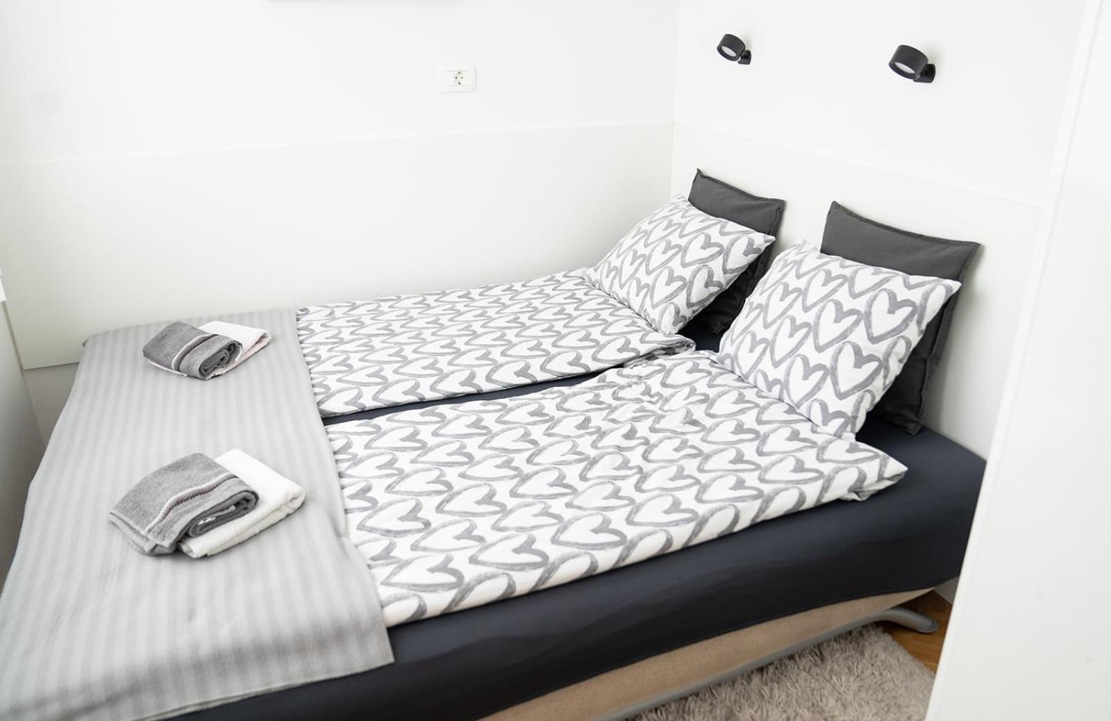 Casa De Dinca, 2 Bedroom, 6 Person, Free Parking Zone Zagreb Eksteriør billede